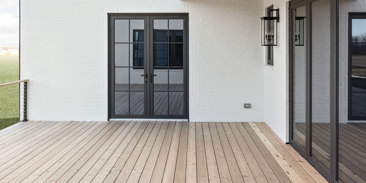 Cable Railing vs. Glass Railing: Make the Right Decision | Cable Bullet