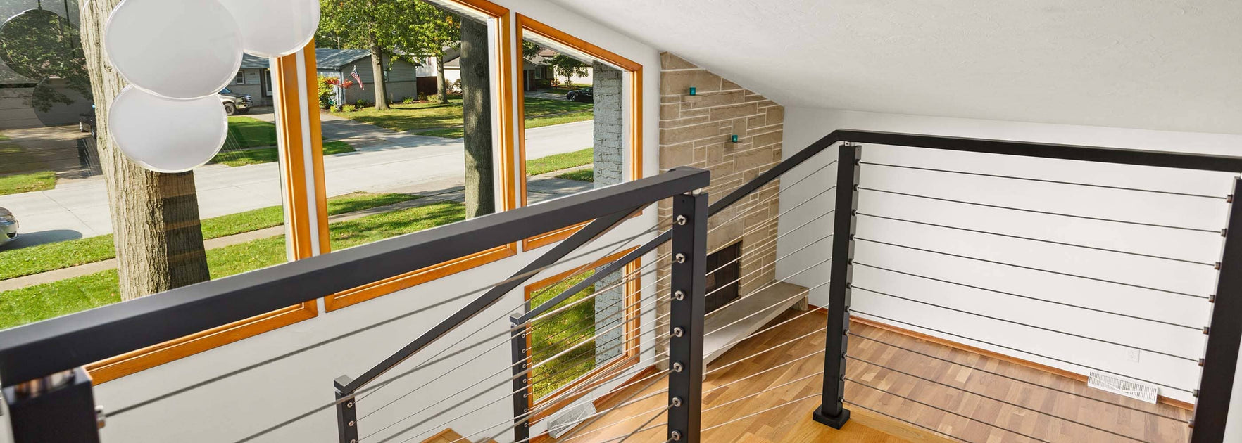 Differences Between Cable Railing & Wood Railing | Cable Bullet