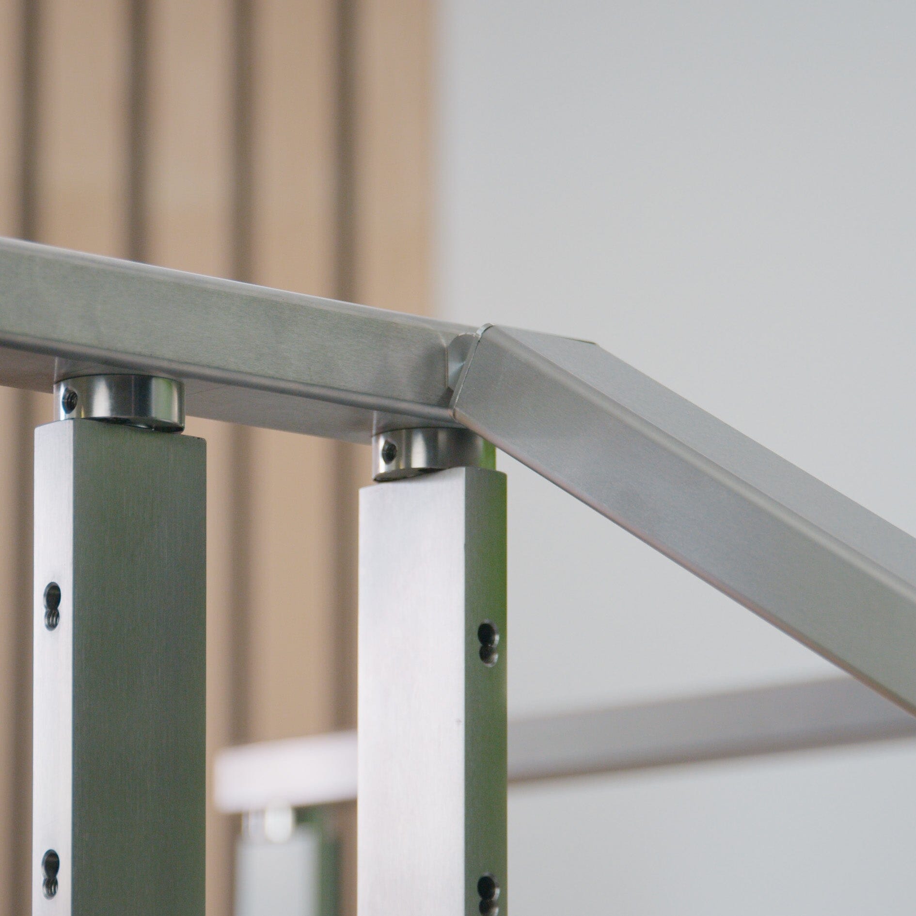 Signature Select Stair Corner Handrail Hinge — Cable Bullet